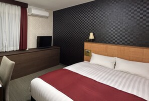 Desk, laptop workspace, free WiFi - PIOLAND HOTEL (Saitama)