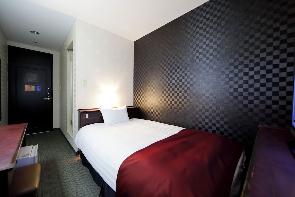 Enkelrum - icke-rökare | Skrivbord, arbetsyta för laptop och gratis wi-fi