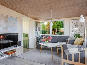 TV - "Martti" - 200m from the sea by Interhome (Broager)
