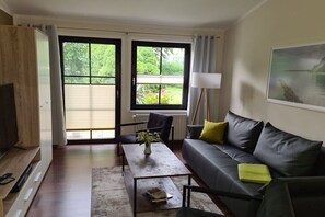 Smart TV - Holiday apartment "To Hus" (Putbus)