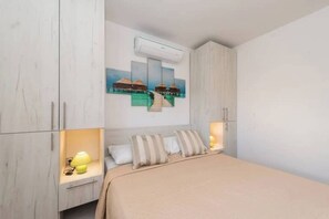 2 bedrooms, iron/ironing board, WiFi, bed sheets - Apartment 1 (Novalja)