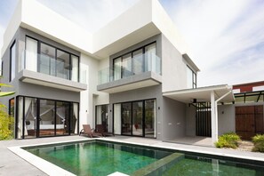 Front of property - Family PoolVilla  Near the Pier V266 (Koh Samui)