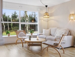 TV, fireplace - "Elaina" - 290m from the sea by Interhome (Sæby)