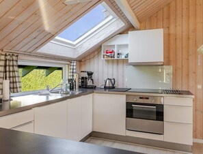 Fridge, microwave, oven, dishwasher - "Gerarda" - 450m from the sea by Interhome (Sydals)