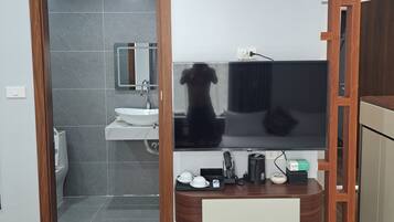 Family Double or Twin Room, Patio, City View | Free WiFi