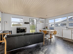 TV - "Eugenia" - 300m from the sea by Interhome (Haderslev)