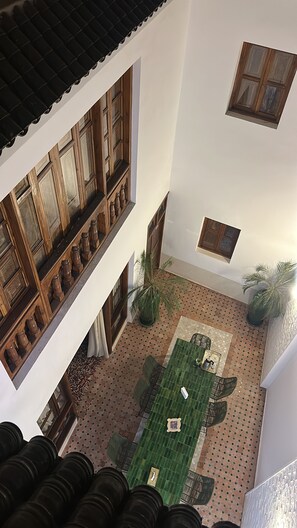 واجهة المنشأة