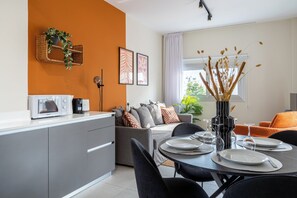 202 - 2BR City view & Balcony | In-room dining - Local Host Living - Signature Apartments in Nicosia (Nicosia)