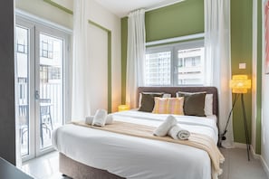 202 - 2BR City view & Balcony | Premium bedding, in-room safe, individually decorated - Local Host Living - Signature Apartments in Nicosia (Nicosia)