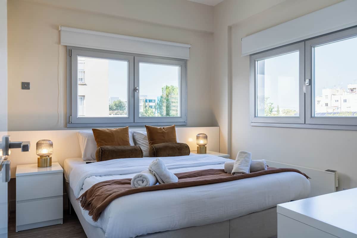 201 - 1BR City view | Premium bedding, in-room safe, blackout drapes, iron/ironing board