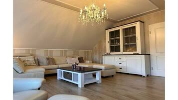 Älytelevisio, DVD-soitin, kirjoja