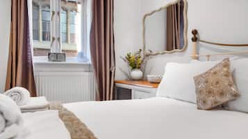 Iron/ironing board, free WiFi