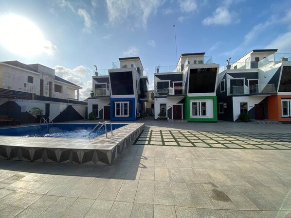 Pool - Ft realty properties 11 (Accra)