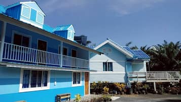 Fachada de la propiedad