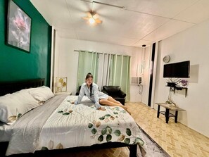 2 bedrooms, Internet - Axon Cozy Modern Home N Near The Walking Street (Angeles)