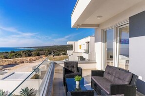 Property grounds - Villa Dario (Novalja)