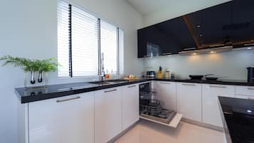 Villa - 3 sovrum - privat pool - utsikt mot poolen | Eget kök