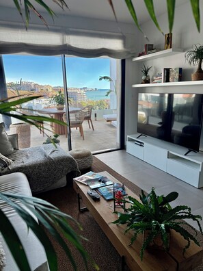 Fernseher
