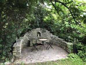 تناول الطعام بالخارج