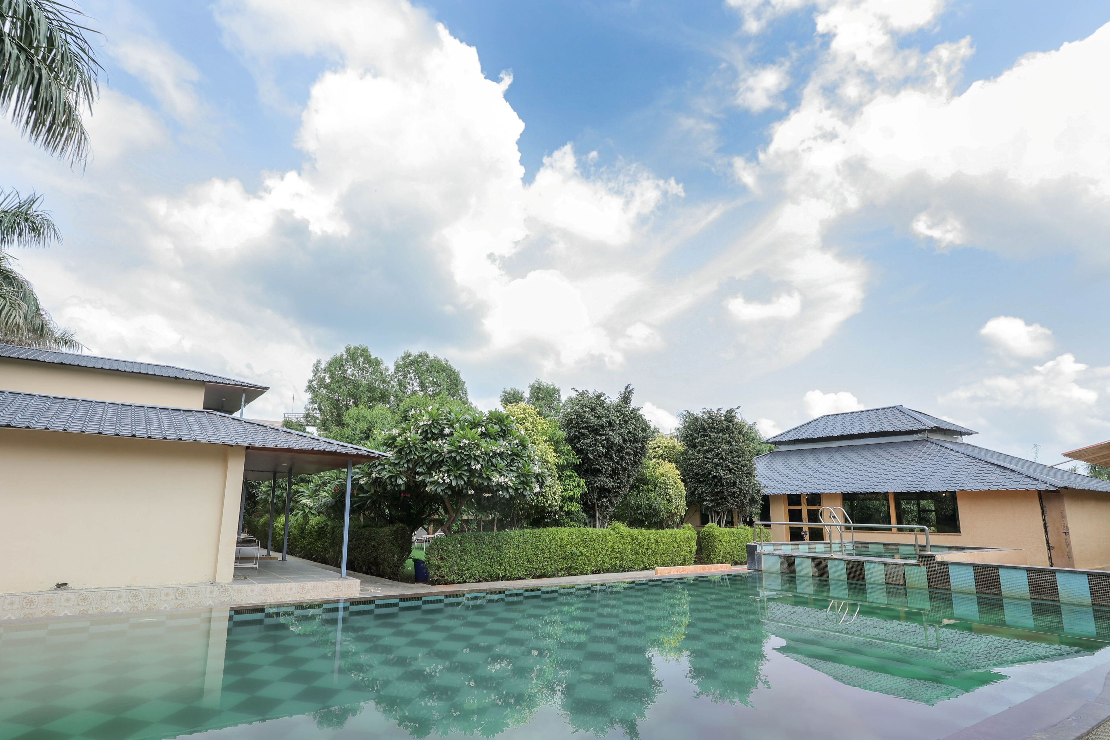 Seasonal outdoor pool