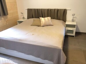 Reisekinderbett, WLAN, Bettwäsche