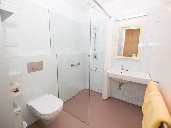 Haartrockner, Handtücher