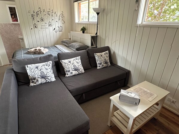 Room - Canberra Hospital Locum Welcome (Garran)