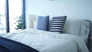 1 bedroom, iron/ironing board, internet, bed sheets