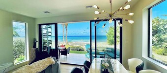 Oceanfront Residency luxury 2B2B ,1-6 person ,terrasse, beach access garden pool