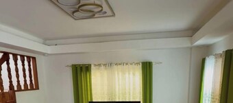 The Meadow View House