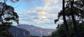 Govetts Leap lookout cottage with sauna