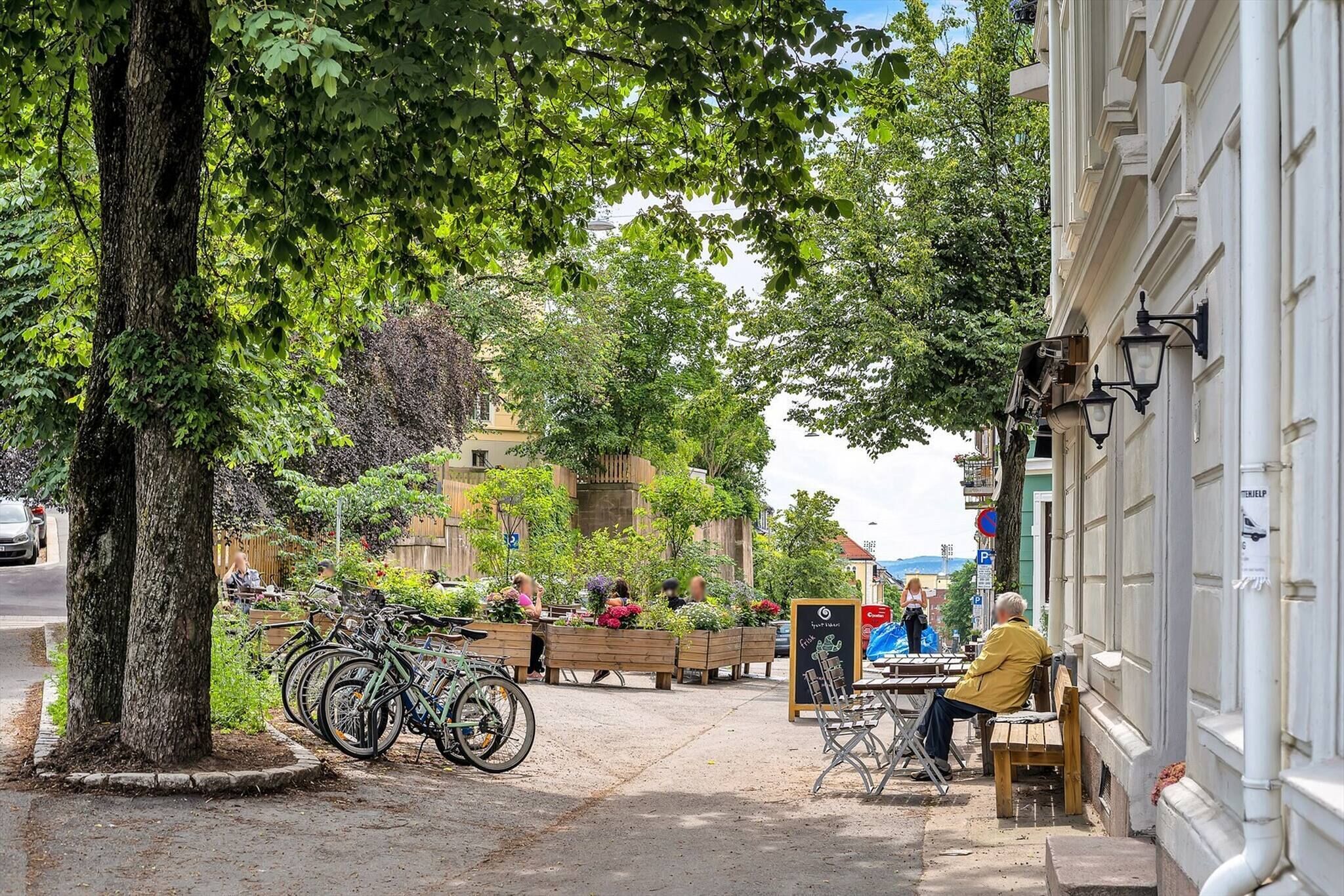 屋外ダイニングエリア