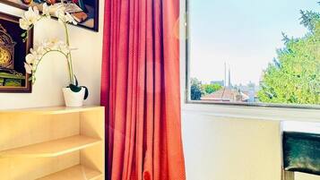 Tabla de planchar con plancha