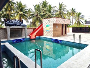 Front of property - Estuary Dreamz BOATEL (Puducherry)