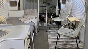 1 chambre, fer et planche à repasser, accès Internet, draps fournis