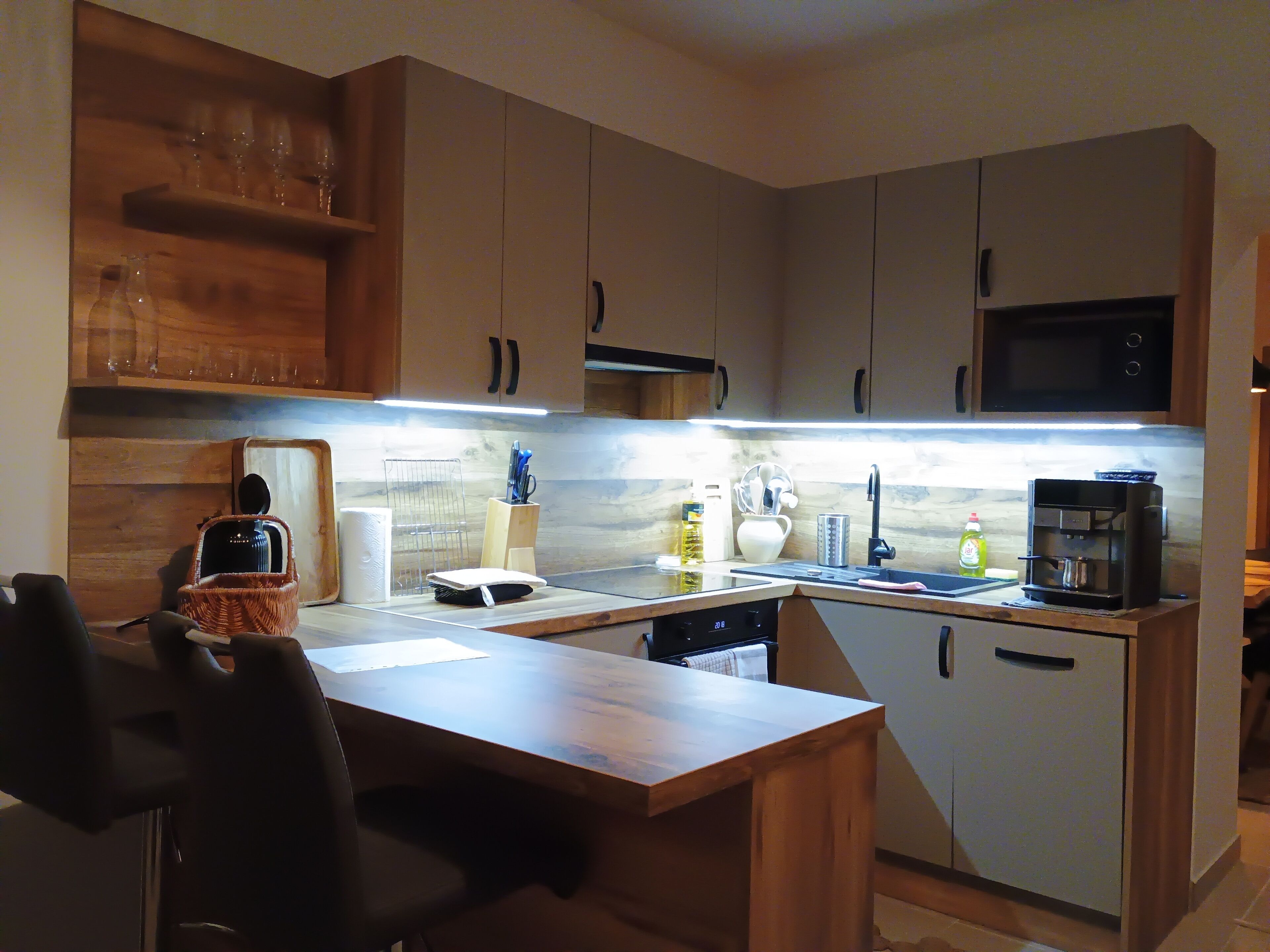 Frigorífic, microones, forn i rentaplats 