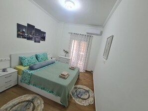 2 bedrooms, iron/ironing board, Internet, bed sheets - Luxury apartment in Sepolia (Athina)