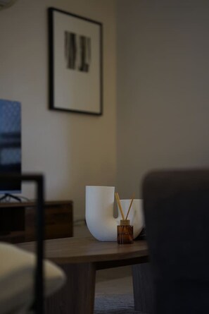 Interior - Modern 5BR Family Retreat Comfort in Calamvale (Calamvale)