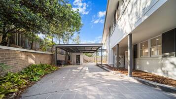 Enceinte de lâhĂ©bergement