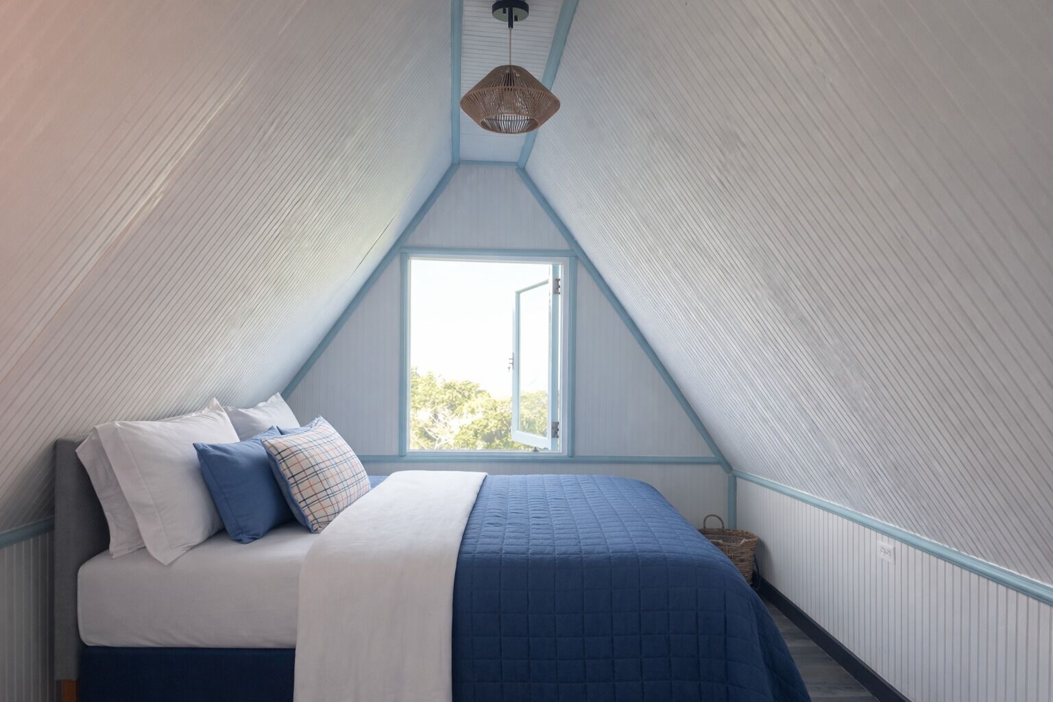 Internet, bed sheets