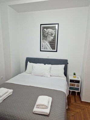 1 bedroom, iron/ironing board, Internet, bed sheets - Luxury apartment Kato Patissia (Athina)