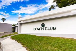 Exterior detail - Stunning 2 Bedroom Apartment in Punta Esmeralda , Costa Rica (Provincia de Puntarenas)