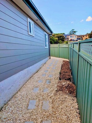 Property grounds - Brand New Modern Retreat in Singleton (Singleton Heights)