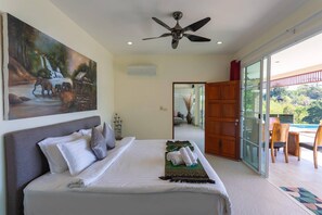 4 bedrooms, iron/ironing board, Internet, bed sheets