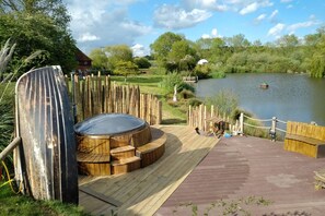 Terrace/patio - Orchard View Shepherds Hut (Henfield)