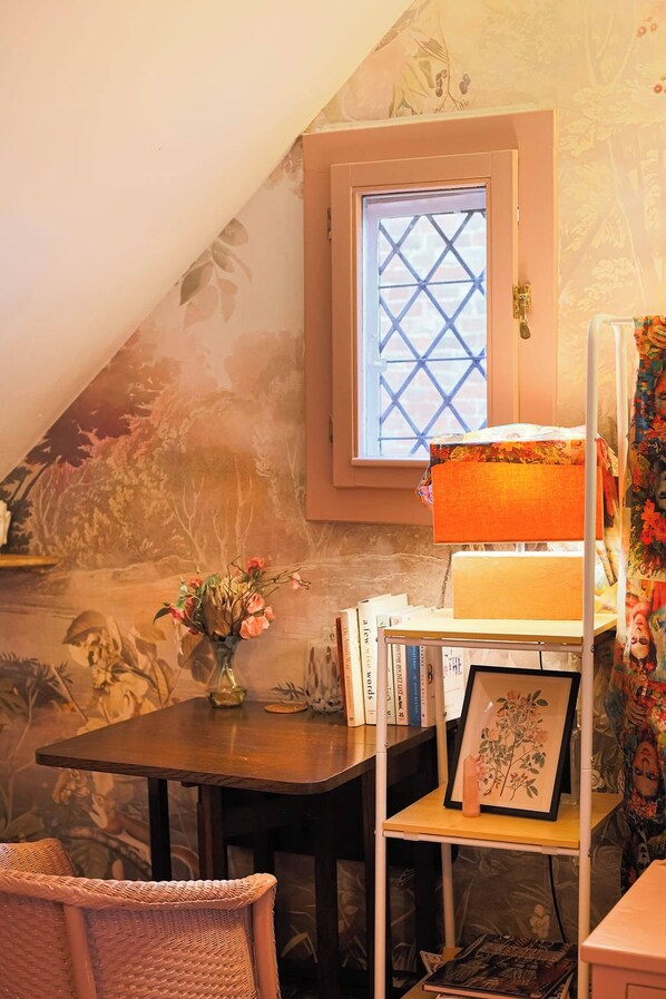 Interior - Artists Hideaway in Cowfold (Cowfold)