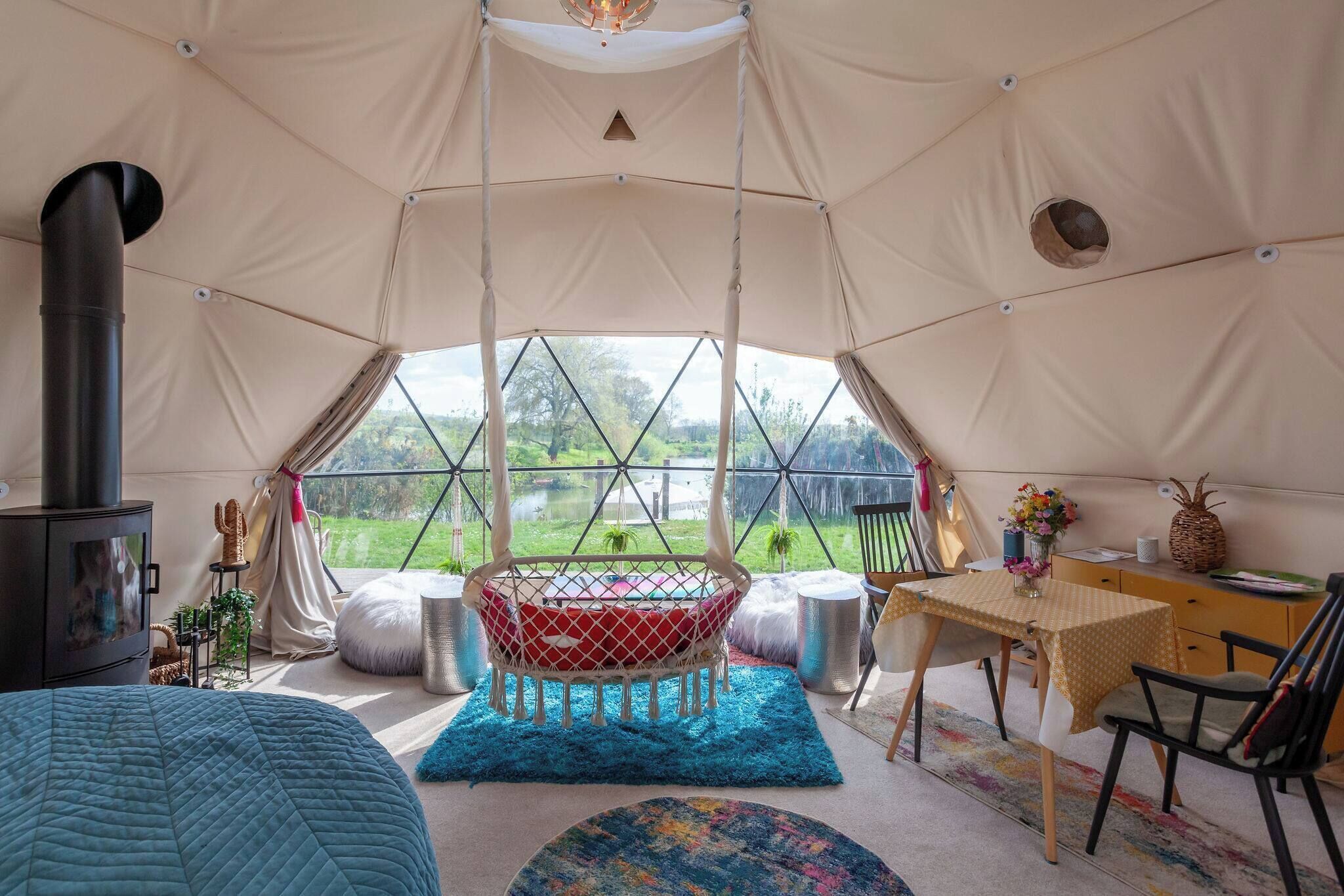 1 bedroom, internet, bed sheets