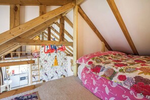 Room - Tiny House in Wonderland (Henfield)