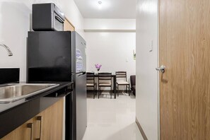 Interior - Near SM BF & Shopwise SLEX Accessible 2BR for 4 (Parañaque)