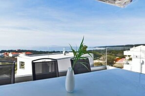 Outdoor dining - Jozy 2 apartment (Novalja)